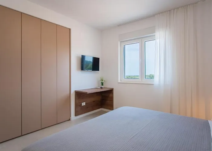 Principesa * מאנדרה