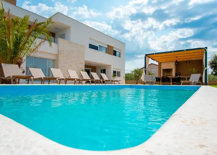 Principesa * מאנדרה